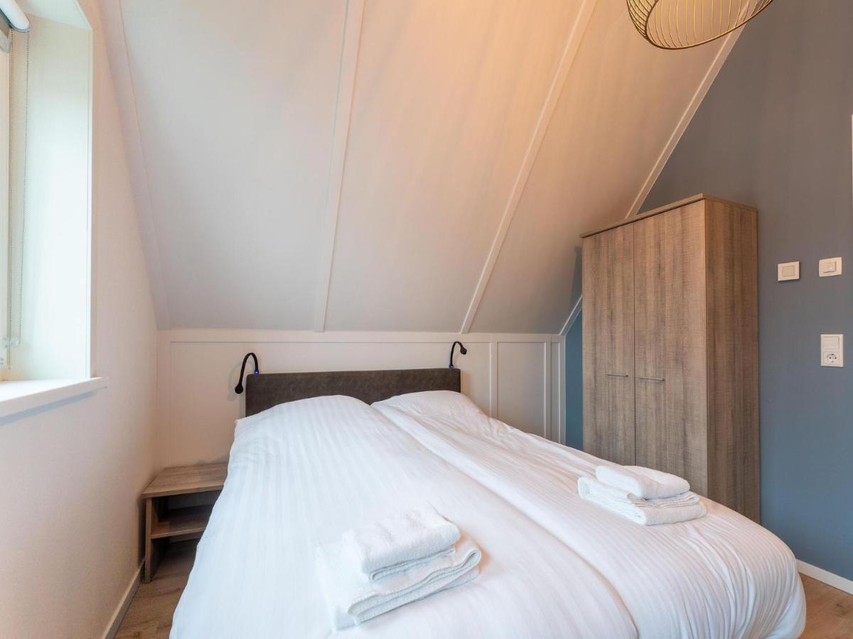 Modern Holiday Home By The Sea With Sauna Scherpenisse Eksteriør billede