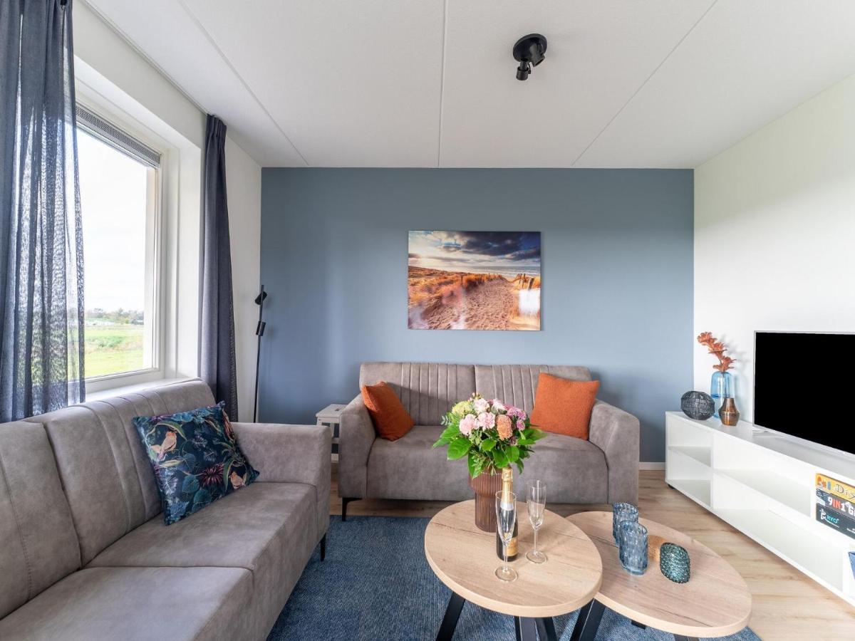 Modern Holiday Home By The Sea With Sauna Scherpenisse Eksteriør billede