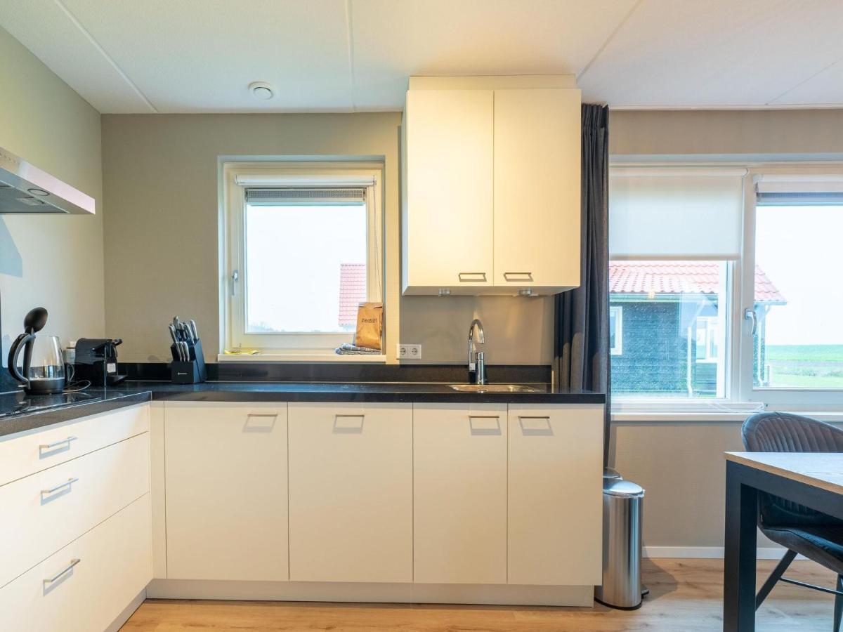 Modern Holiday Home By The Sea With Sauna Scherpenisse Eksteriør billede