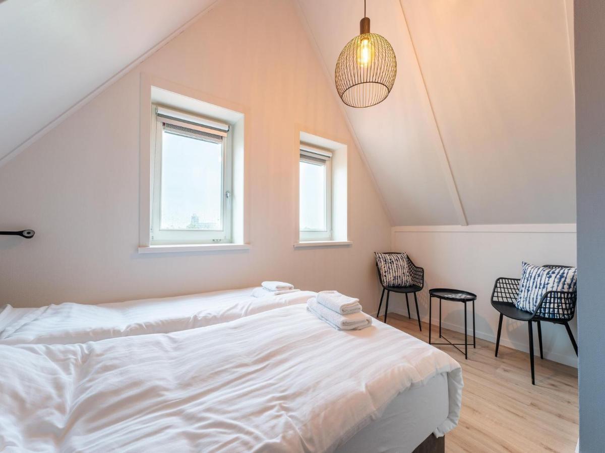 Modern Holiday Home By The Sea With Sauna Scherpenisse Eksteriør billede